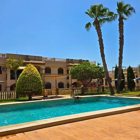 Appartement Vista Nova: Urbanizacion Con Piscina