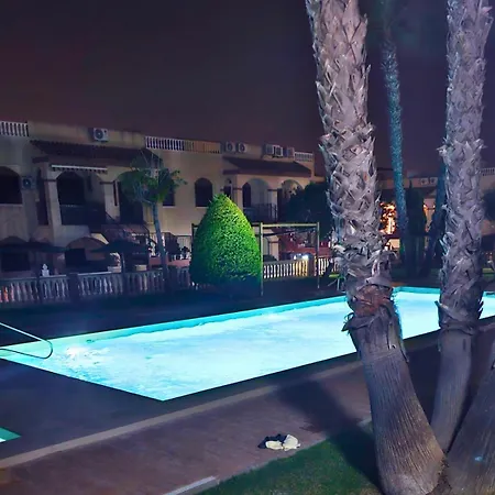 Vista Nova: Urbanizacion Con Piscina Apartment