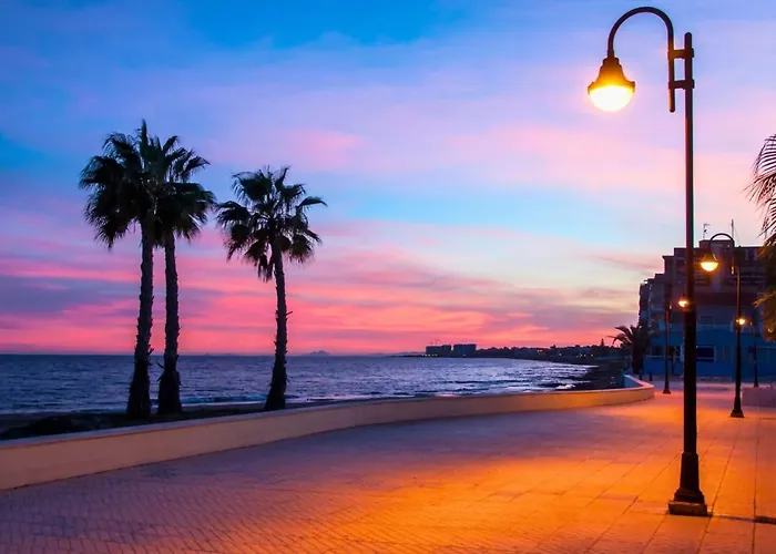 Vista Nova: Urbanizacion Con Piscina Torrevieja