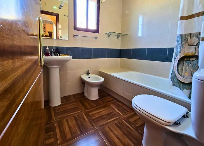 Apartment Vista Nova: Urbanizacion Con Piscina