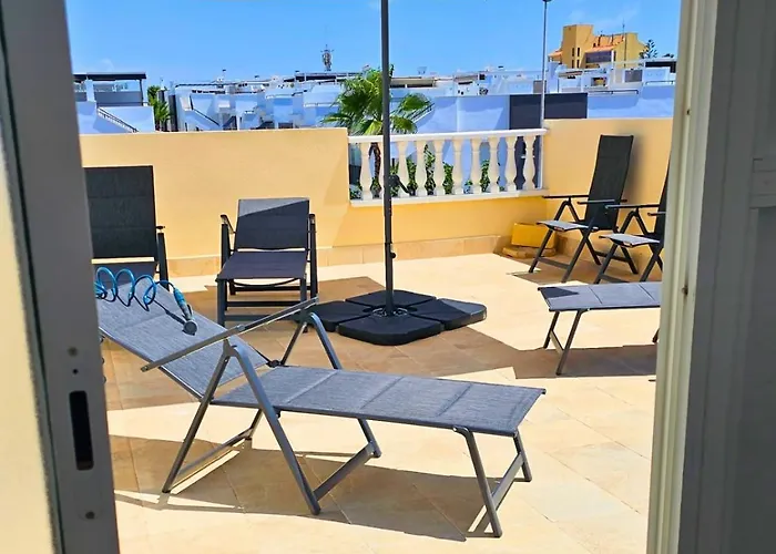 Apartment Vista Nova: Urbanizacion Con Piscina